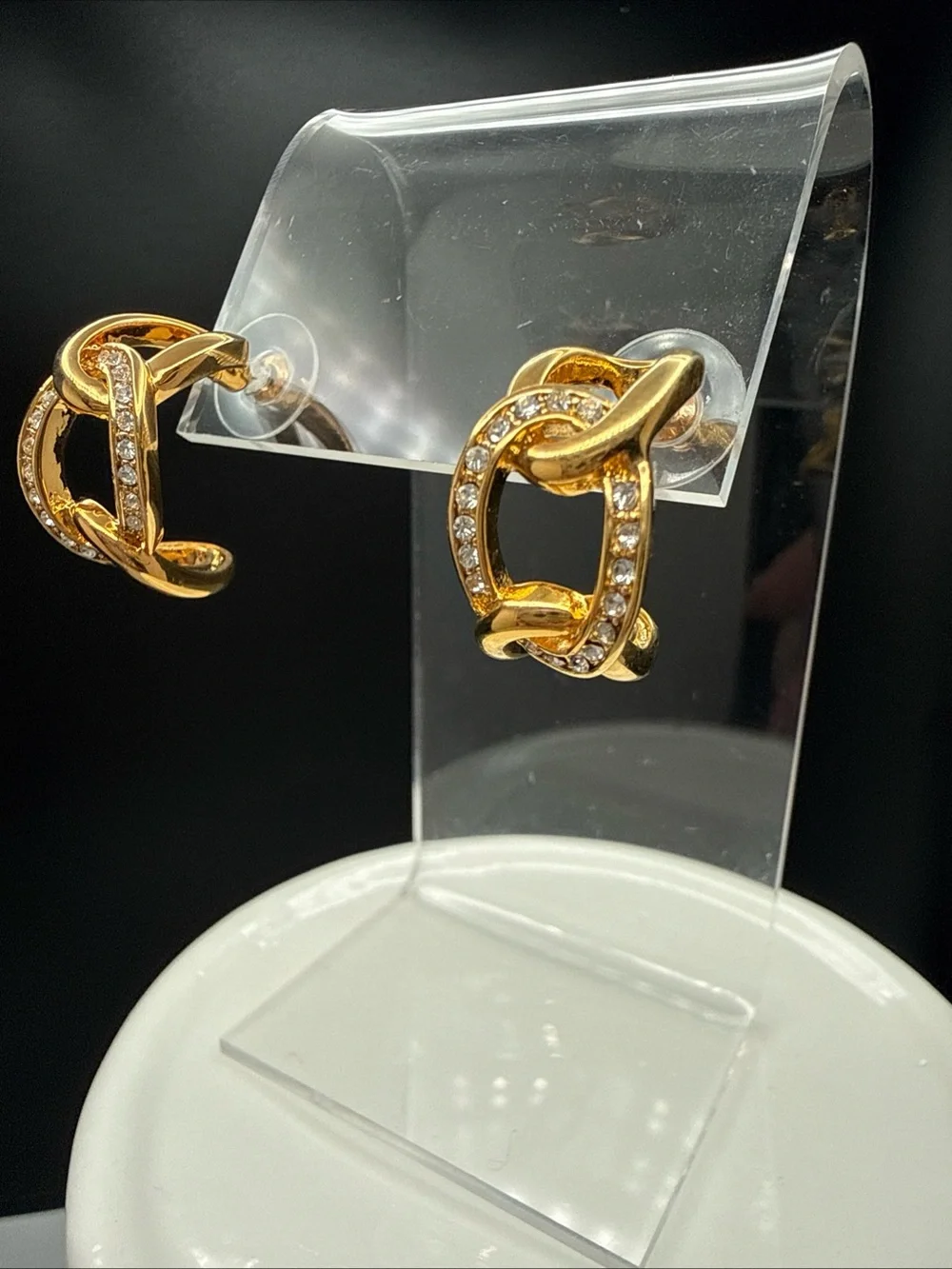 Source‎ Unknown Gold-Tone Crystal Link Earrings